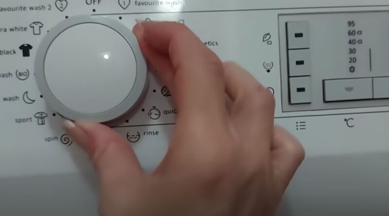 OSTAVITE PEGLU U PROŠLOSTI! Jednostavno dodajte ovo u svoj uređaj za pranje veša - vaša odjeća će izgledati besprijekorno, kao da je upravo ispeglana.