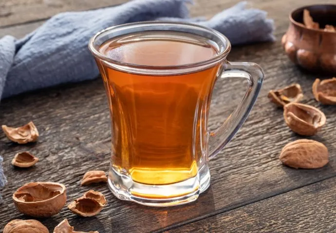 OVAJ DIO ORAHA SVI BACAMO, A NEVJEROVATNO JE LJEKOVIT: Melem za krve sudove,čisti arterije,smanjuje rizik od bolesti srca!