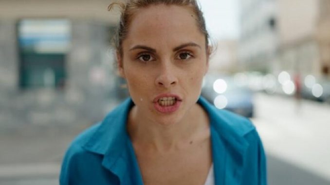 KAKO PREPOZNATI LJUDE POKVARENOG SRCA: 5 osobina po kojima se ističu zle osobe, jer zloba se ne može sakriti!