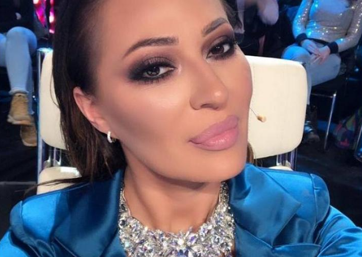 Pogledajte kako je Ceca izgledala na maturi! Nikada je ne biste prepoznali!