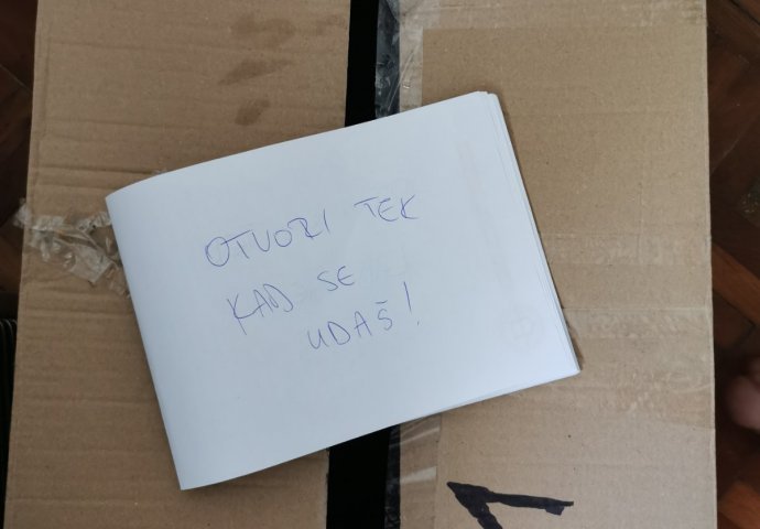 Prije nego što je moja majka preminula, ostavila mi je PAKET i rekla da ga otvorim kada se udam: Kada sam vidjela ŠTA JE UNUTRA, osjetila sam kako mi se svijet okreće.