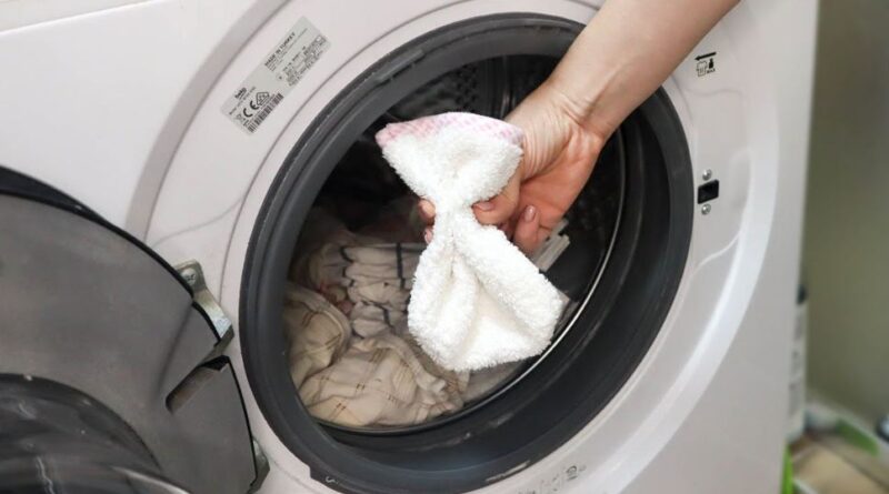 JEDAN TRIK ZA IZBJELJIVANJE KRPA: Postat će kao nove, čak i najtvrdokornije i stare mrlje će nestati.