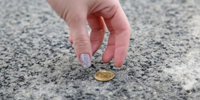 KAD VIDITE NOVČIĆ NA ULICI, ODMAH GA UZMITE! TO U SEBI IMA JEDNU SKRIVENU PORUKU A EVO I KOJU…