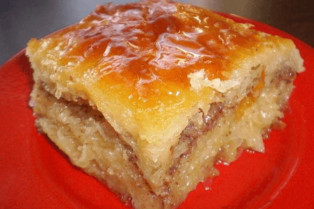 IZ GRČKE KUHINJE: SUPER SOČNI KOLAČ