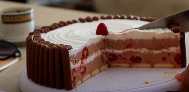 Plazma torta sa malinama ili jagodama. Najlepsa pravicete stalno