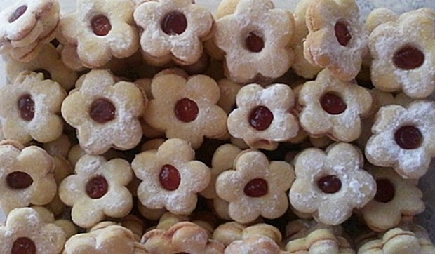 Cvjetići s marmeladom – zvjezdice, linzeri