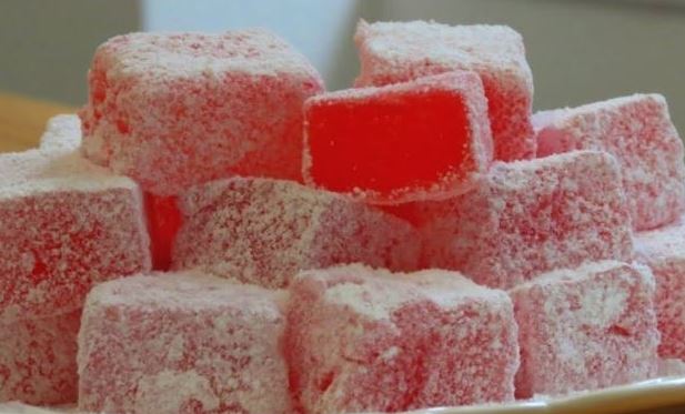 Najbolji domaći ratluk – lokum: Tradicionalni slatki zalogaj – VIDEO RECEPT