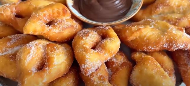 Ako imate 1 jaje i jogurt, napravite ovaj desert za 5 minuta!