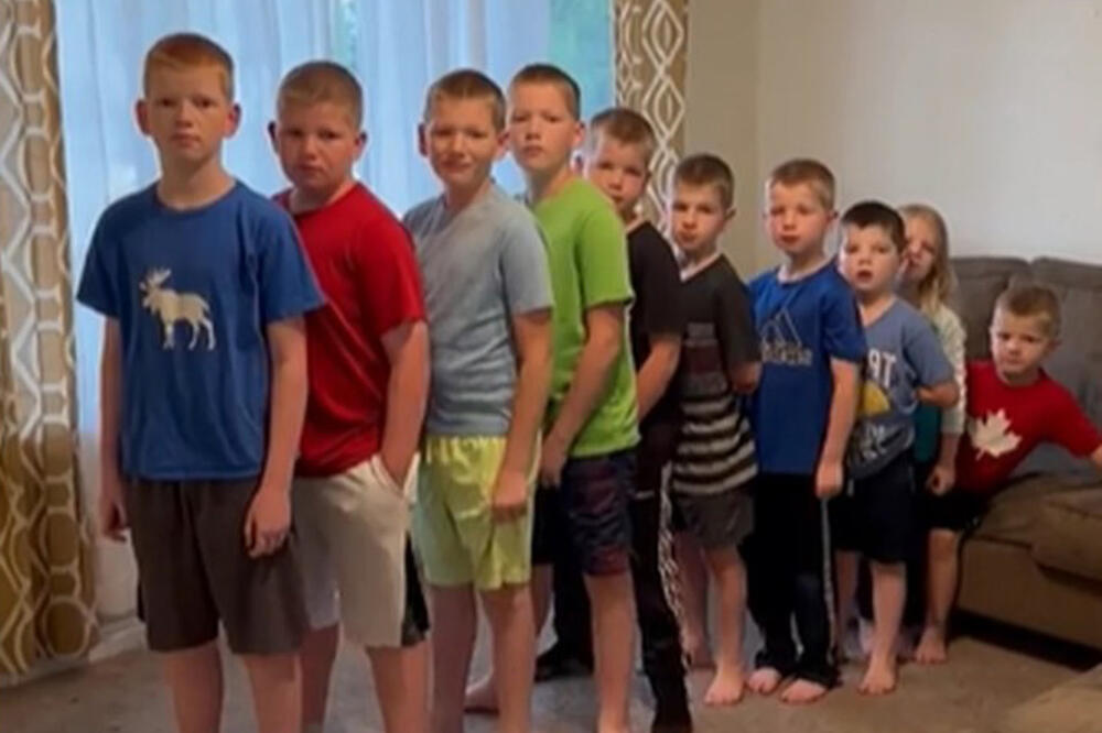 ZAPANJUJUĆA PRIČA O MAMI KOJA JE ZA DESET GODINA DOVELA NA SVIJET DESETORO DJECE: Devet sinova i jednu kćerku, a zbog odabira imena, ljudi ostaju U ŠOKU!
