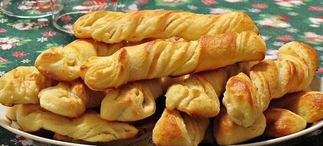 PIROŠKE SA SIROM! JEDNOM KOLEGICA OVO DONIJELA NA POSAO MI I MRVICE POJELI