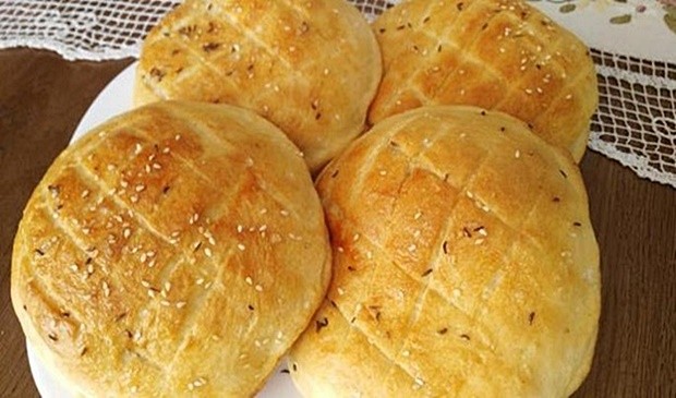 DOMAĆE LEPINJE BOLJE NEGO U PEKARI: Gotove za 10 minuta, a trebaju vam samo 3 sastojka