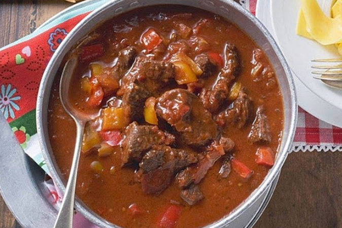 MAĐARSKI GULAŠ: Jedini pravi i originalni recept