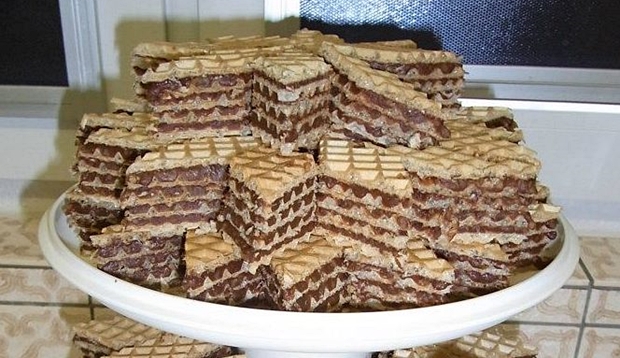 ČOKOLADNE OBLANDE ZA 10 MINUTA: IZUZETNO JEDNOSTAVNO I UKUSNO