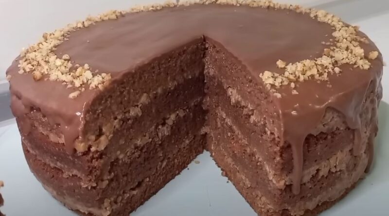 Stari recept za čokoladnu tortu iz šerpe: Nema filovanja samo se zalije iz kutlače – brzo i lako