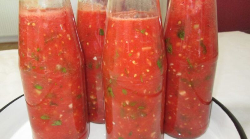 Evo kako se pravi najbolji sos: Ako spremate zimnicu, sos od paradajza ne smete da zaboravite nikako