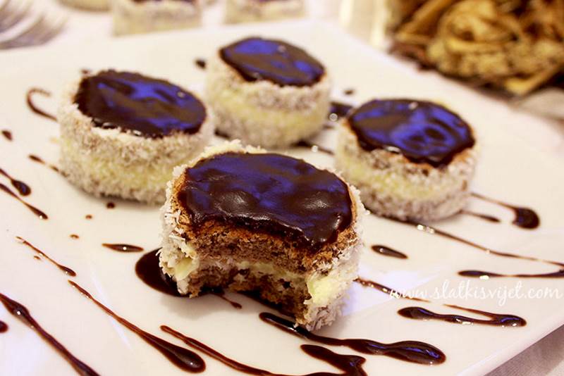 ŠUBARICE ILI RUSKE KAPE: Omiljeni zalogaj svih ljubitelja kokosa i čokolade