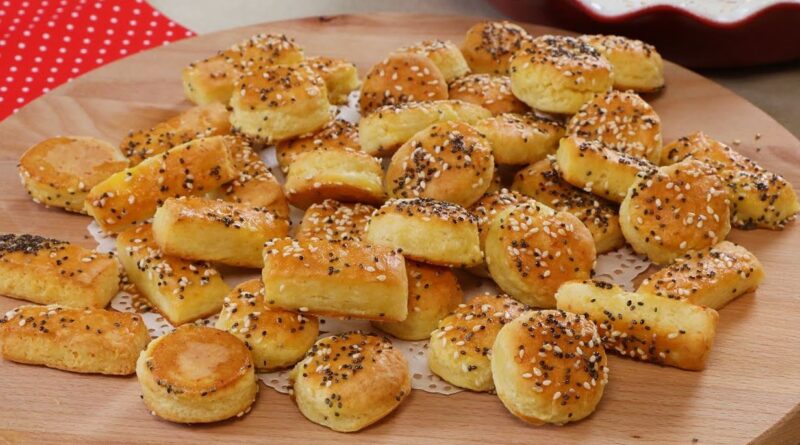 Iznenadićete se kad vidite šta sam stavila u testo: Najbrze pogačice bez čekanja, tope se u ustima!