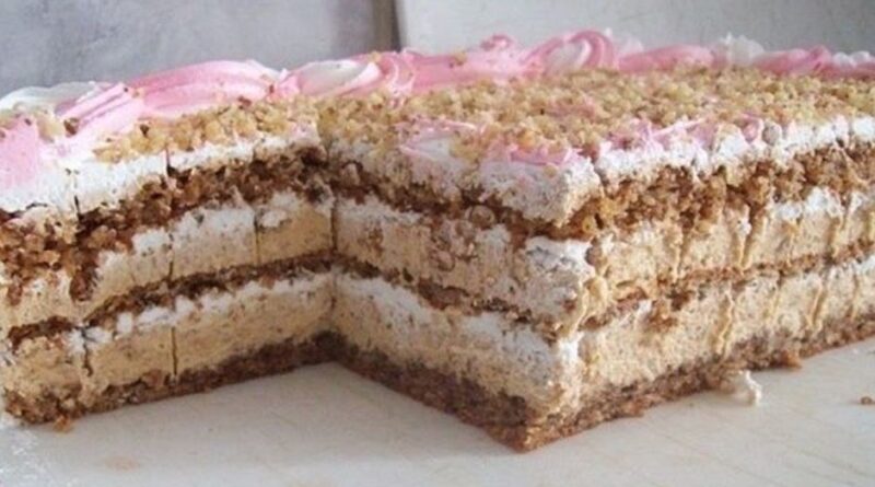 Neodoljiva GRČKA TORTA s plazmom, cokoladom i orasima