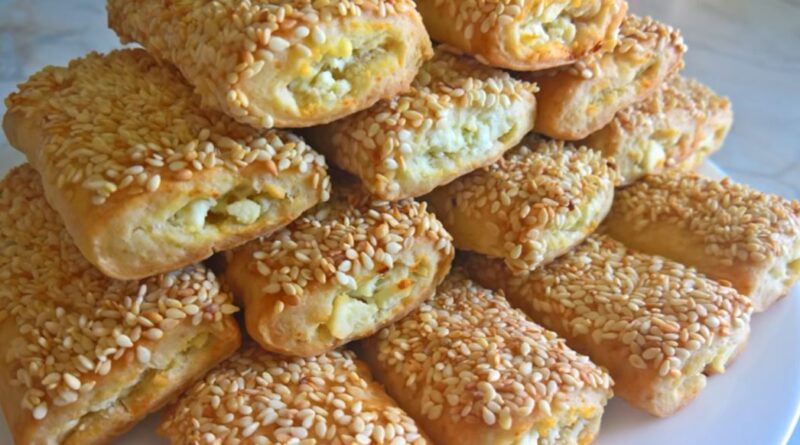 NAJBOLJI DORUČAK ZA 20 MINUTA: Prhke štrudlice sa sirom – Lako se sprema, a ukus je fenomenalan!