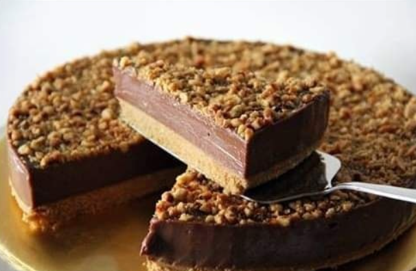 OVA TORTA JE RAJSKA POSLASTICA A ZA NJU JE POTREBNO SVEGA 4 SASTOJKA