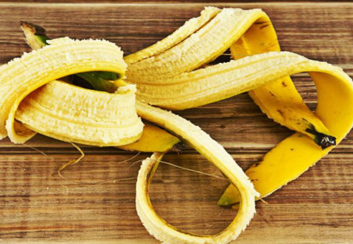 U FRIŽIDER JE STAVILA KORU OD BANANA: Riješila je problem koji je mučio cijeli život!