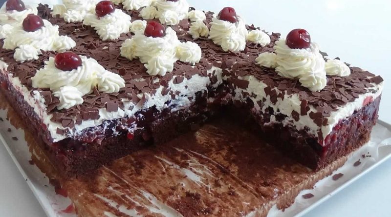 Ukusne, sočne, savršene… Švarcvald kocke za 10 minuta – tajni recept vrhunskih poslastičara