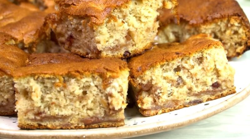 KOLAČ SA DŽEMOM: Od sastojaka koje svi imaju kod kuće napravite mekani kolač