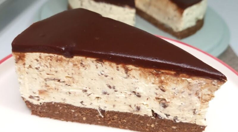 NAJOMILJENIJI SLATKIŠ ZA 15 MINUTA: PLAZMA straćatela torta – božanstveno kremasta i ukusna