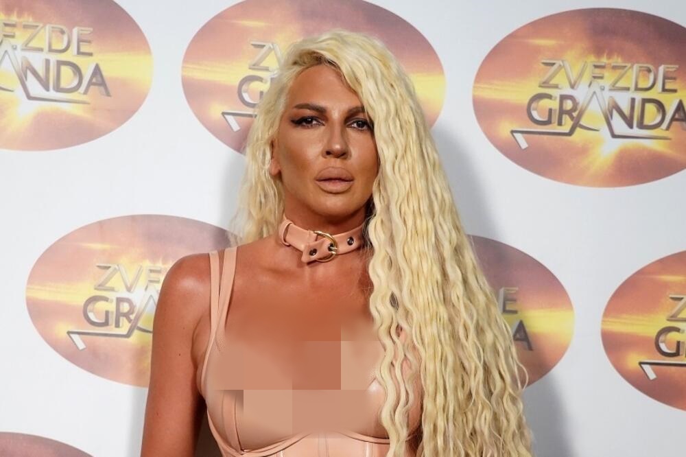 KARLEUŠA UVEK NOSI PERIKE I KRIJE SVOJU PRAVU KOSU: Uhvaćena je BEZ nadogradnje, ovako izgleda!