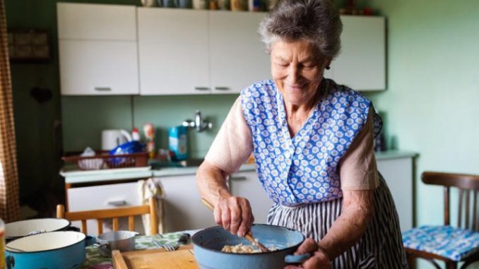 13 'SIROTINJSKIH' Jela Stare Jugoslavije: Kada Smo ih Jeli, Bili smo zdravi - Ne Postoji Ništa Ukusnije
