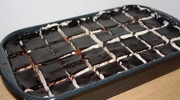 NAJUKUSNIJI MUNCHMALLOW KOLAČ KOJI SAM PROBALA A TAJNA SE KRIJE U FANTASTIČNOJ KREMI