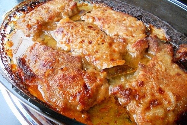 KREMENADLE PEČENE U PEĆNICI: Neodoljivo mekane, obavijene ukusnim umakom, a recept je izuzetno jednostavan i brz
