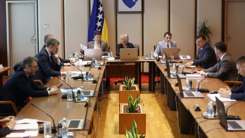 Sutra Dan žalosti u cijeloj BiH: Zastave na institucijama BiH bit će spuštene na pola koplja