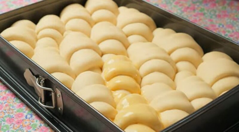 Mekane kifle kao iz pekare – – Nezamenljiv i najbolji recept za početnike