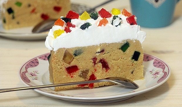 BRZA KEKS TORTA: Sa bananicama ili žele bombonama