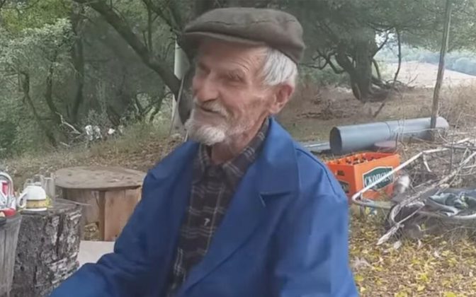 Dedo Pucao U Lopove Koji Su Tukli Njega I Suprugu. Jedan Je Podlegao, A Drugi Teškor Ranjen…